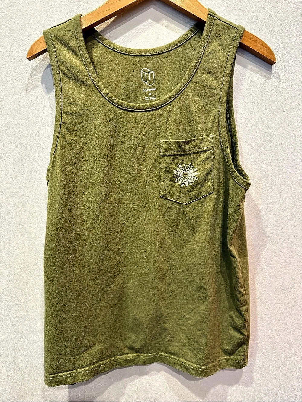 Original Use Men's Olive Green Pocket Tank Top with Sun Daisy Embroidery Medium